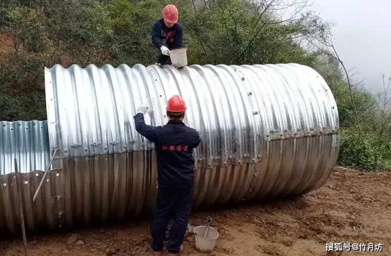 鋼波紋管涵在腐蝕環(huán)境下的耐久性考驗(yàn)：現(xiàn)代防腐技術(shù)如何護(hù)航？